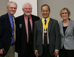 Lawrence Loo, MD, won the Kinzer-Rice award for teaching excellence on February 8, 2018