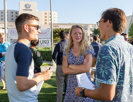 Alumni and Med Students
